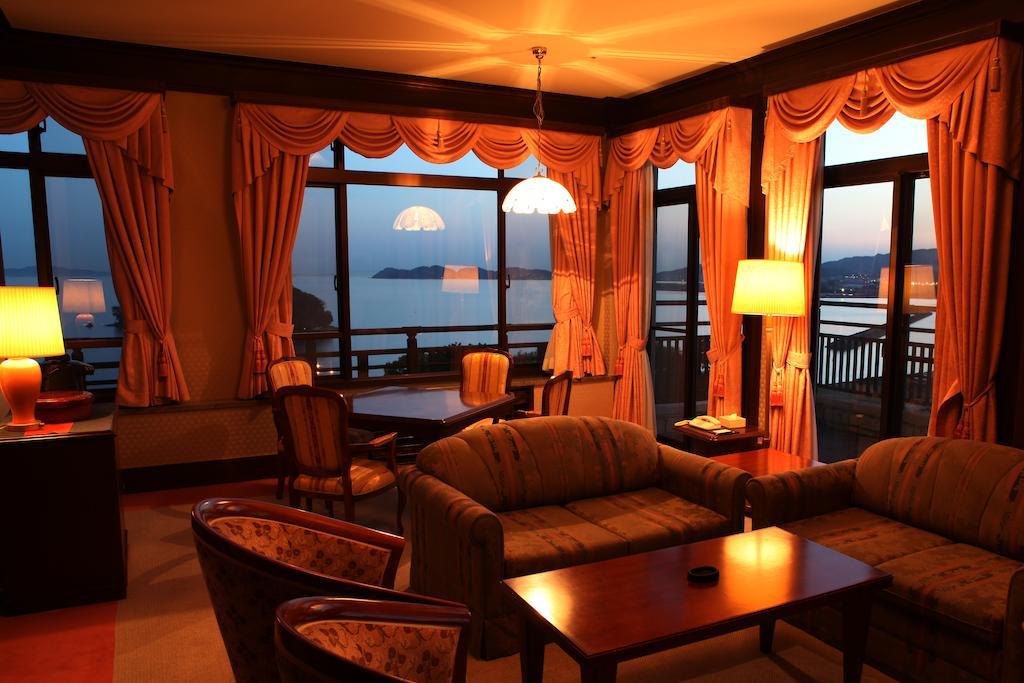 Gamagori Classic Hotel Zewnętrze zdjęcie