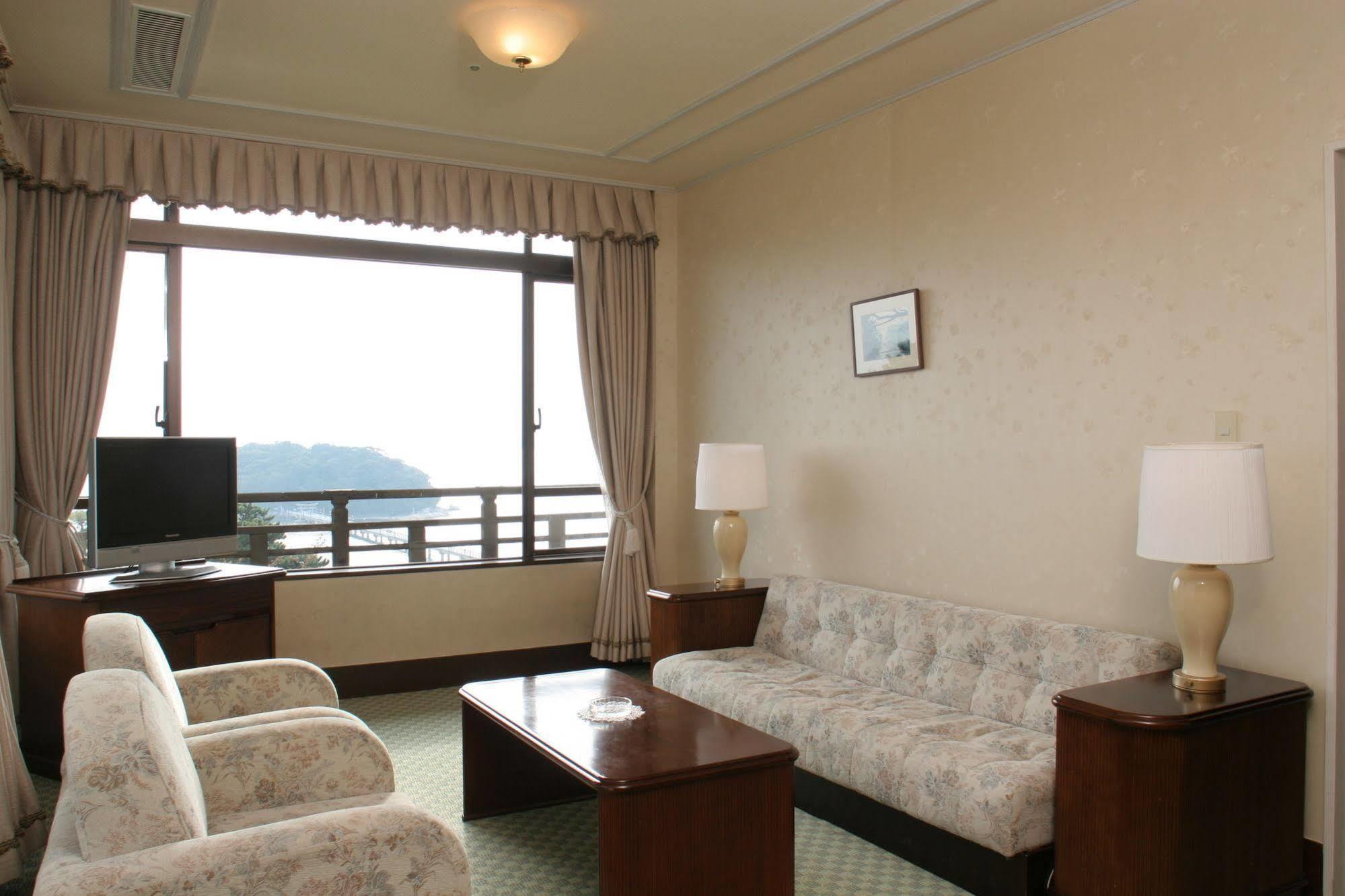 Gamagori Classic Hotel Zewnętrze zdjęcie
